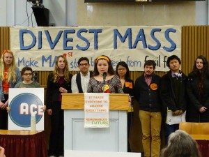 Kerry Brock of the Student-Organized Climate Action Network (SOCAN) addresses a Global Divestment Day gathering at the Massachusetts Statehouse. (The Berkshire Edge)